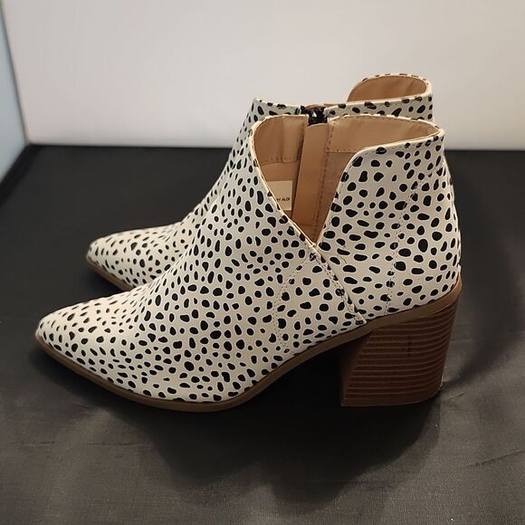 SERRA ANKLE MID HEEL SLIP-ON POINTED TOE ZIP CLOSURE BOOTIE - Picture 8 of 16